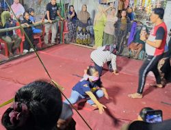 Lomba Tangkap Bebek Tutup Semarak HUT RI ke-80 di Kampung Gaddea