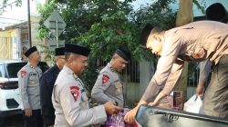Brimob Polda Sulsel  Bagikan Takjil dan Sembako di Panti Asuhan An Nur