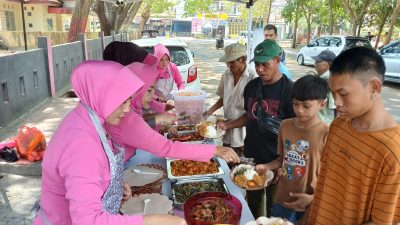 Dimasak dengan Cinta, Polres Bulukumba Kembali Sajikan Menu Sehat dan Lezat di Jumat Berkah